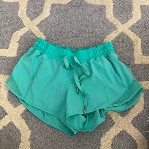 Lululemon Hotty Hot Shorts 2.5" Teal/Blue Size 6